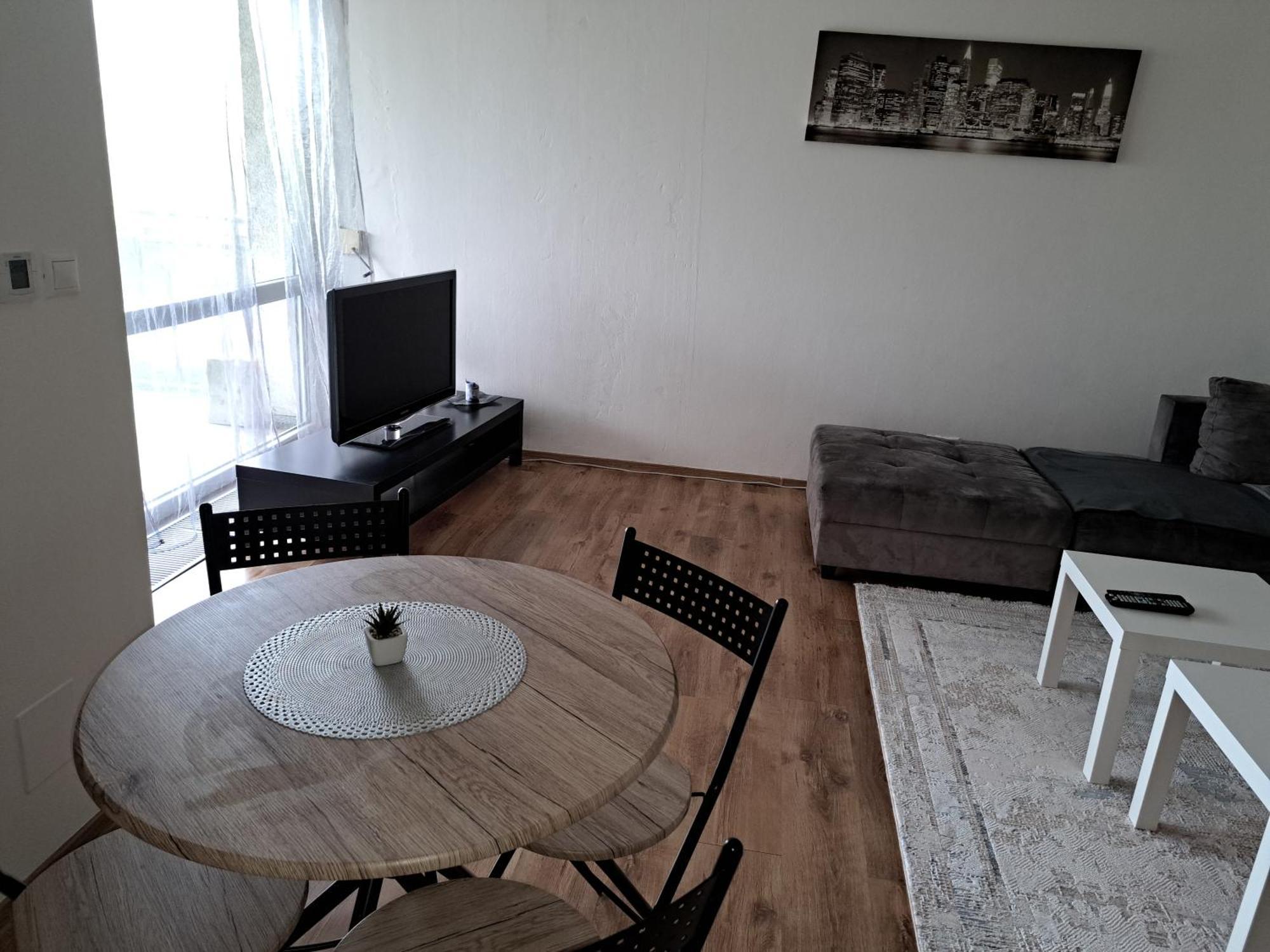 Apartman Zuzu Trencin Exterior photo